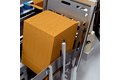 Tilstedeværelseskontrol og sensorovervågning ved pakning i kasser