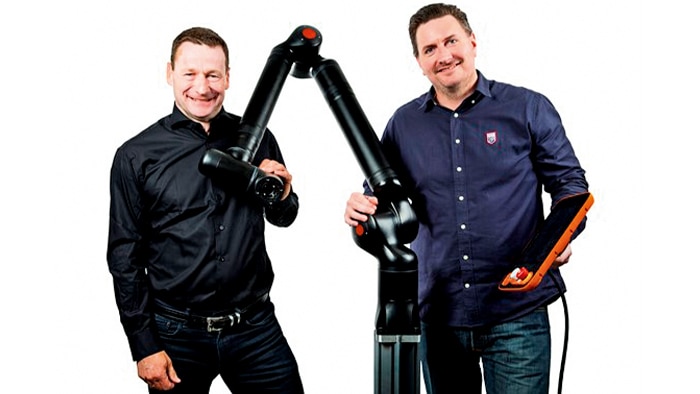 Dieter Pletscher (left), Global Sales Manager at Kassow Robots together with Kristian Kassow (right), founder and CEO – both passionate about the 7-axis cobot.