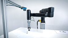 Kassow Robots' collaborative industrial cobot simplifies picking process with robot guidance system