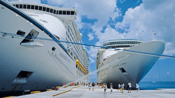 Passenger numbers on cruise ships are rising and maritime climate protection is becoming more important.