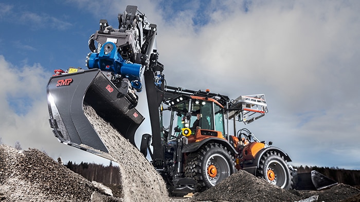 The tilt rotator allows excavators to move their buckets in a wider range of motions and thereby dig more precise holes.