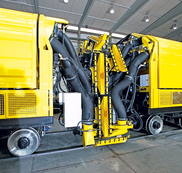 Schoerling Kommunal tunnel cleaning train