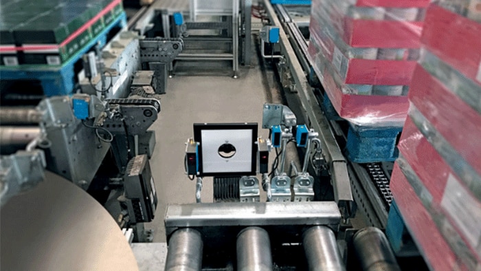 The jointly developed solution enables precise classification for smooth pallet management.
