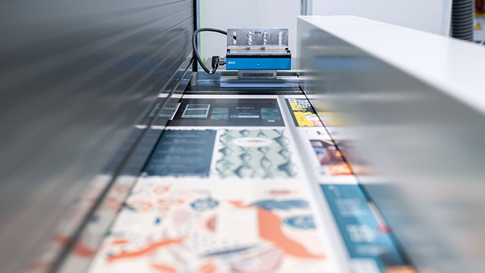 The SPEETEC enables a higher quality of print finishing and a doubling of the web speed.